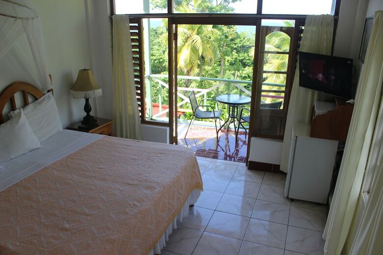 Hotel Rio Vista Resort