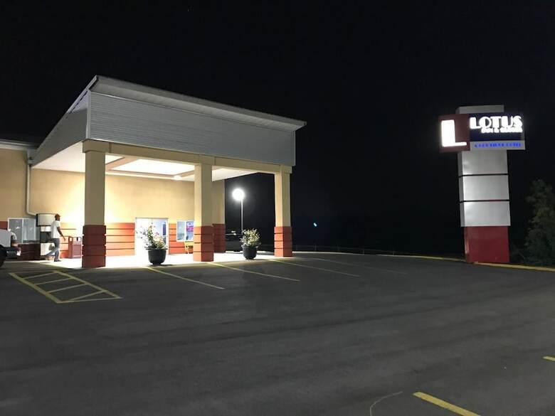 Motel Lotus Inn And Suites