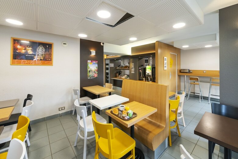 Hotel B&B H�tel Angers 1 Beaucouz�