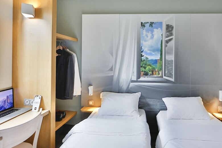 Hotel B&B H�tel Montelimar Nord