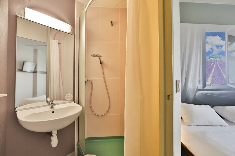 Hotel B&B H�tel Montelimar Nord