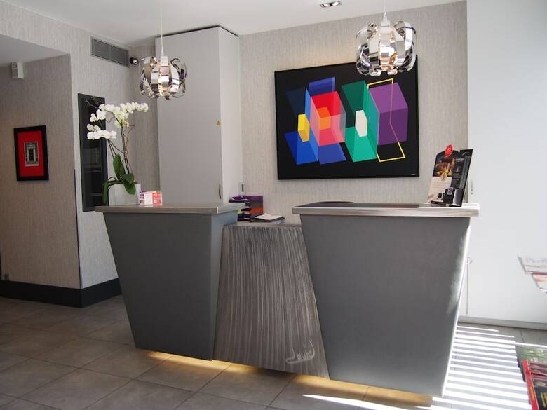Porte De Versailles Hotel