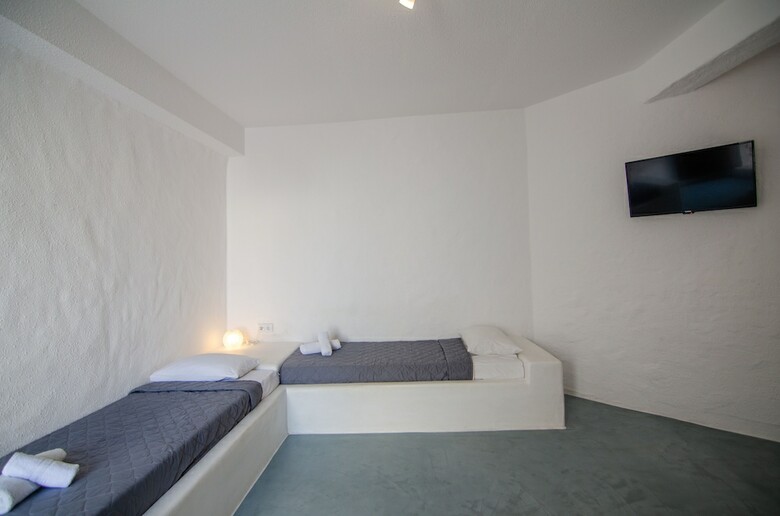 George & Irene Hotel