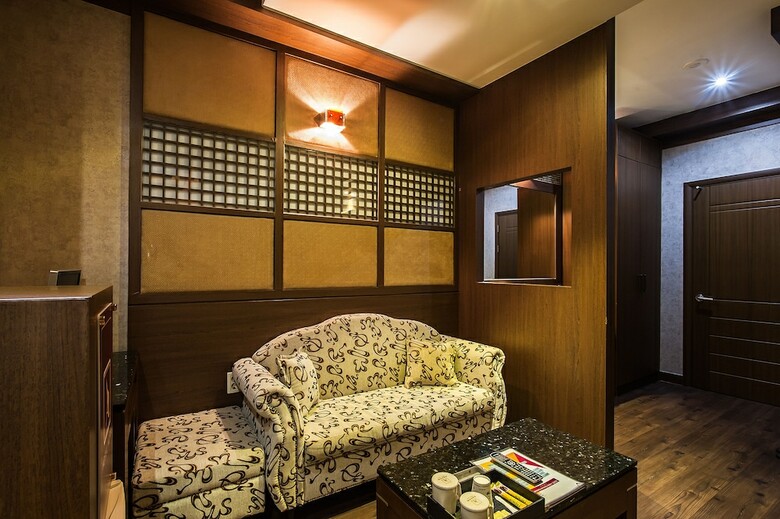 Hotel Aura