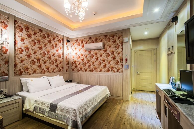 Hotel Aura