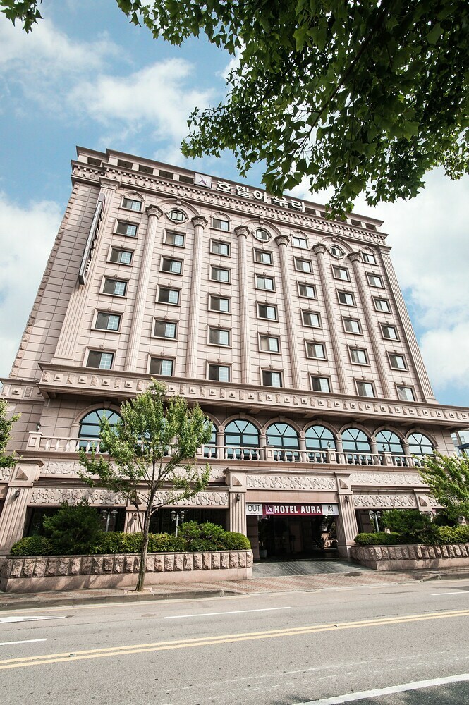 Hotel Aura