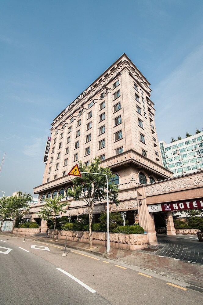 Hotel Aura