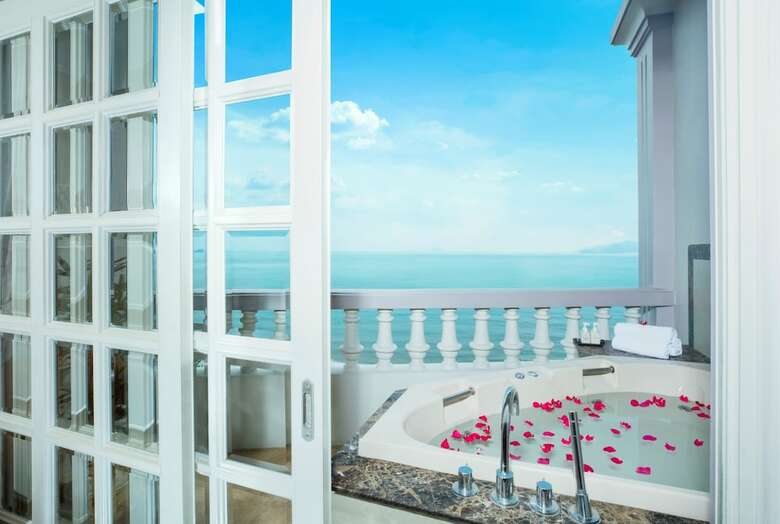 Sunrise Nha Trang Beach Hotel & Spa
