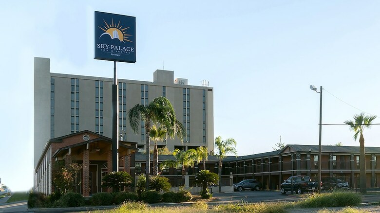 Hotel Laredo Executive Inn