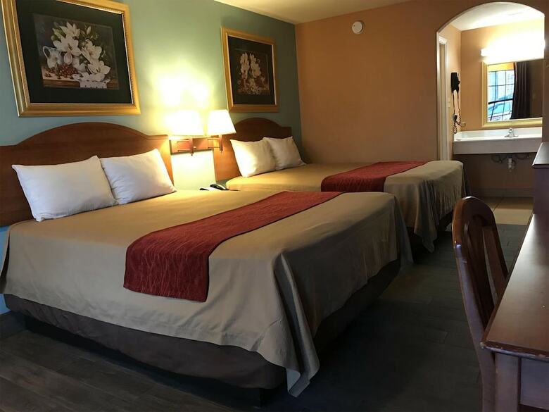 Hotel Laredo Executive Inn