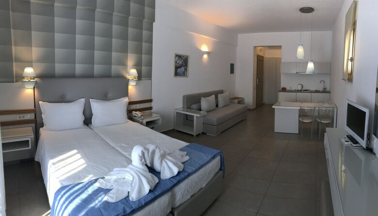 Aparthotel Lithos By Spyros & Flora