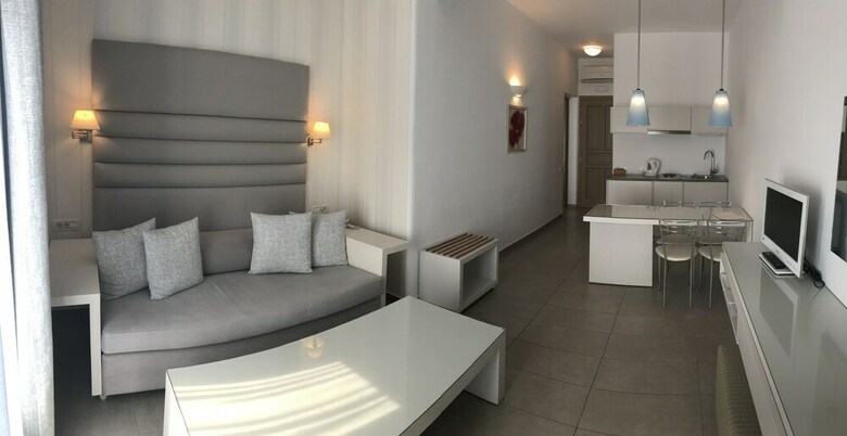 Aparthotel Lithos By Spyros & Flora