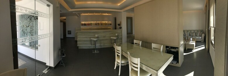Aparthotel Lithos By Spyros & Flora