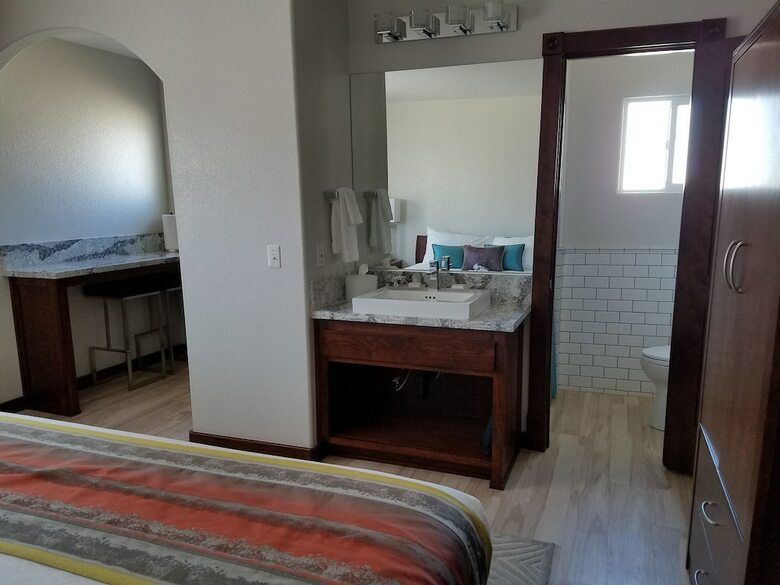 Hotel Shoshone Inn