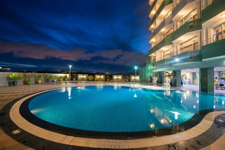 Sky Star Hotel