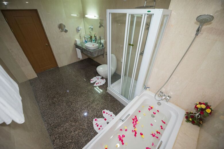Sky Star Hotel