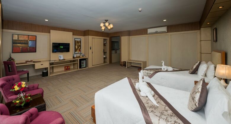 Sky Star Hotel