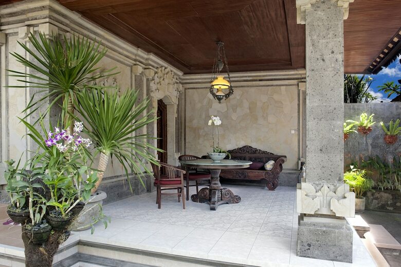 Hotel Teja Homestay