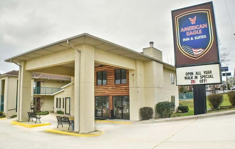 Motel American Eagle Inn & Suites