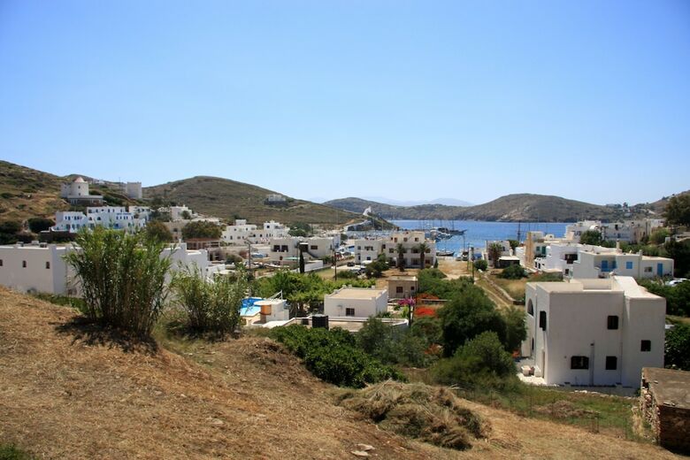 Armadoros Hotel / Ios Backpackers