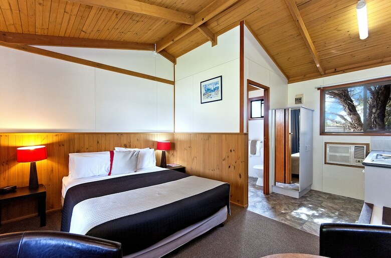 Great Ocean Road Motor Inn Cottages