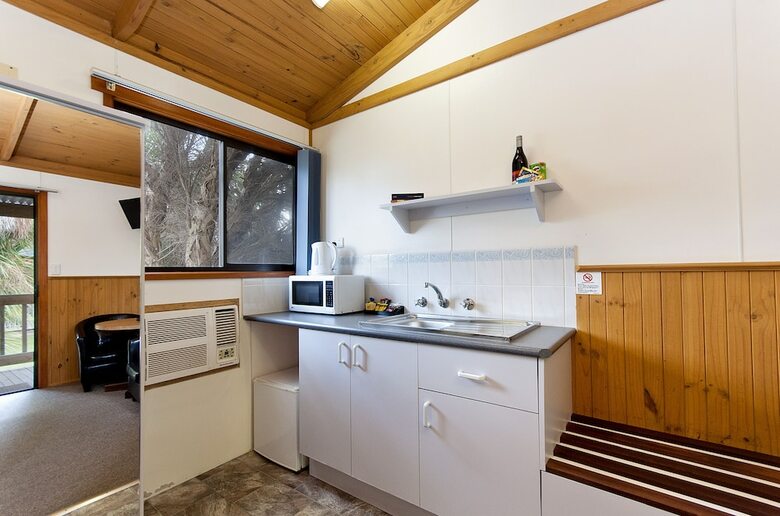 Great Ocean Road Motor Inn Cottages