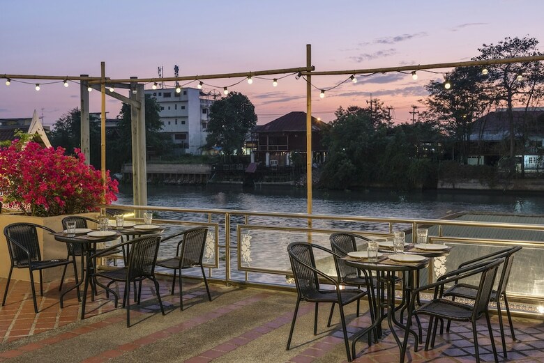 Ayothaya Riverside Hotel Ayutthaya