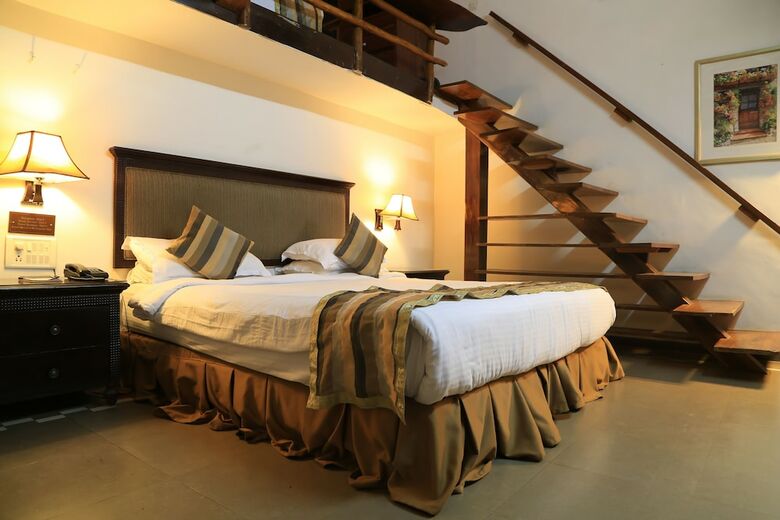 Ravine Hotel
