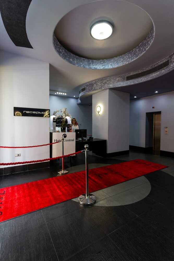Central Hotel By Zeus International