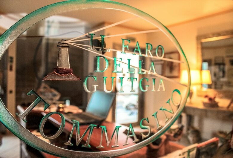 Hotel Il Faro Della Guitgia