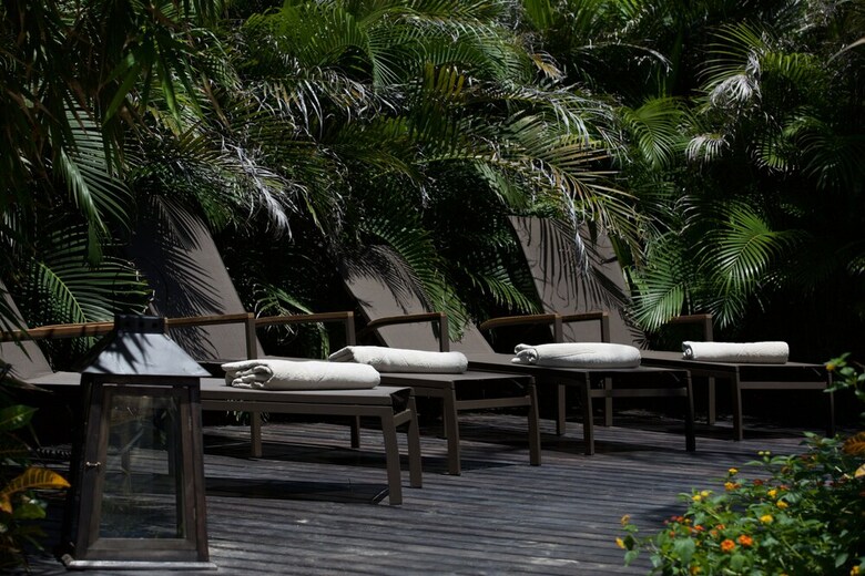 Lara Hotel