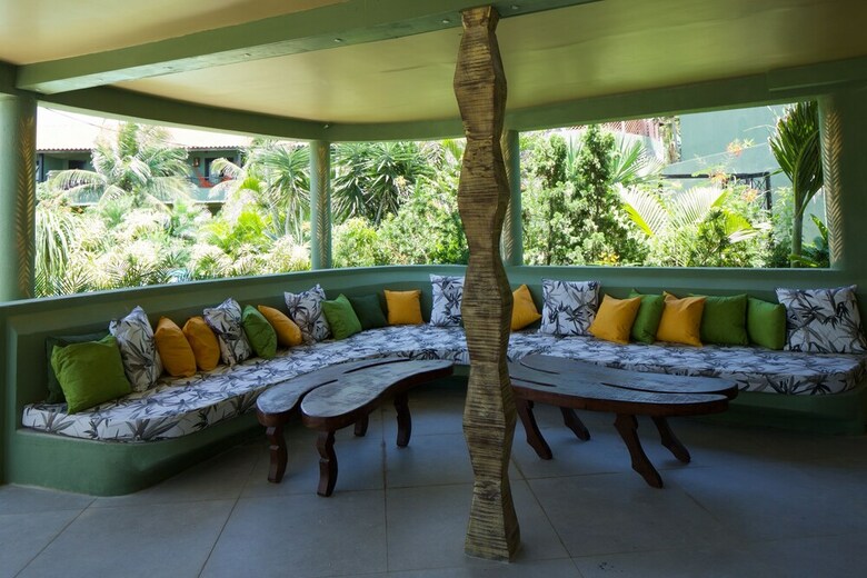Lara Hotel