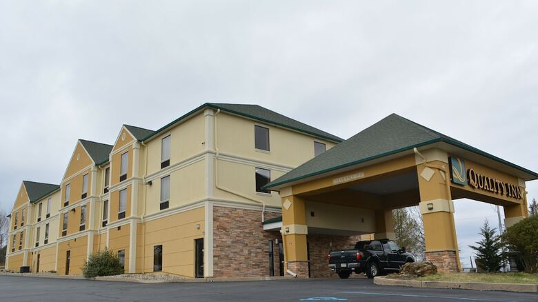 Hotel Quality Inn Hackettstown - Long Valley