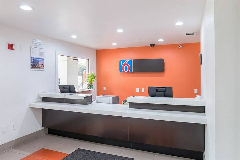 Motel 6 Grand Prairie, Tx