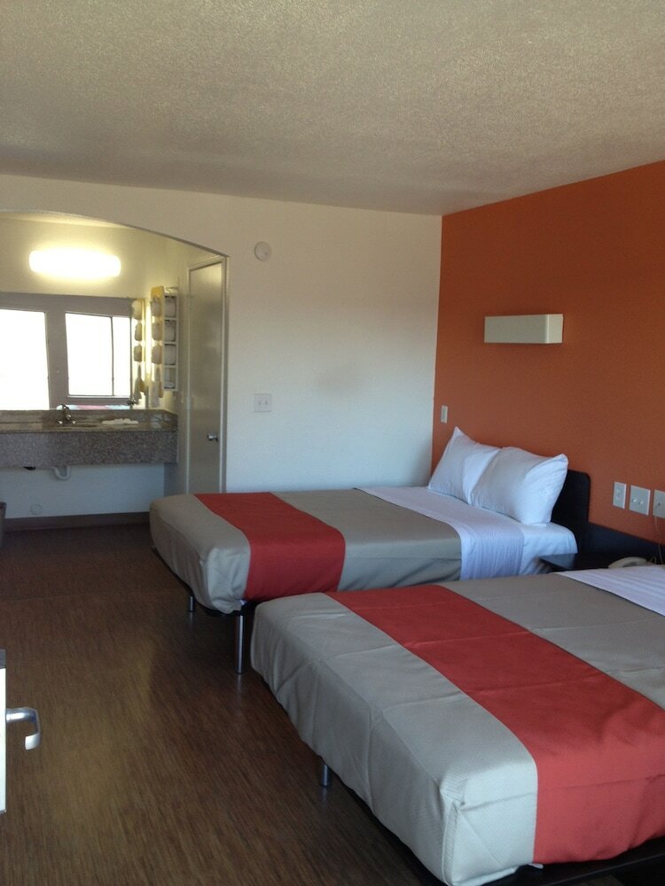 Motel 6 Grand Prairie, Tx