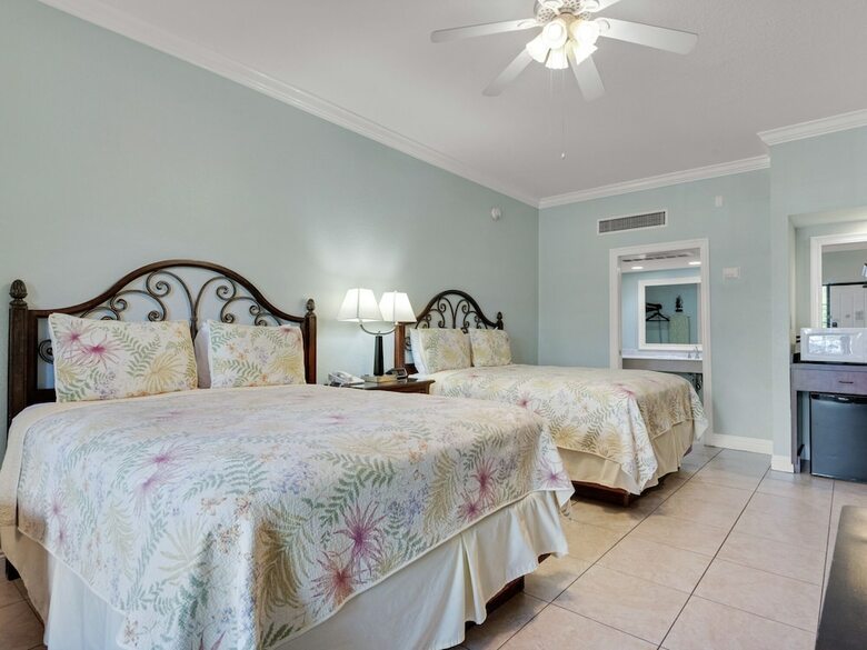 Hotel Beachside Inn