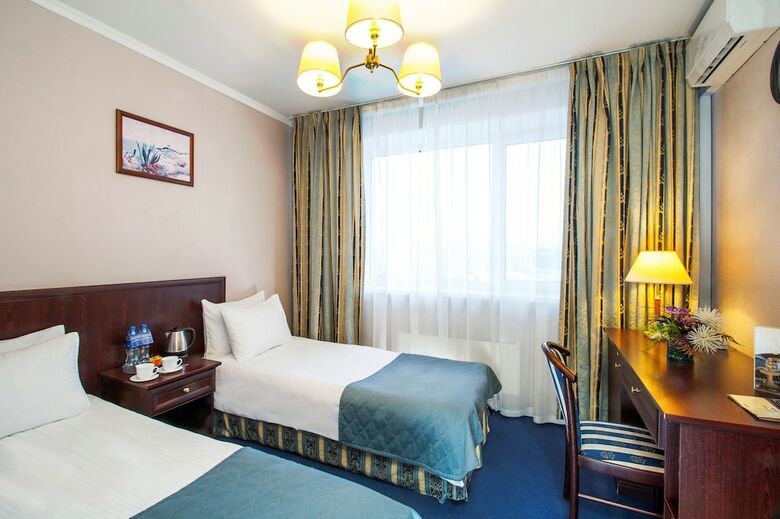 Hotel Salut