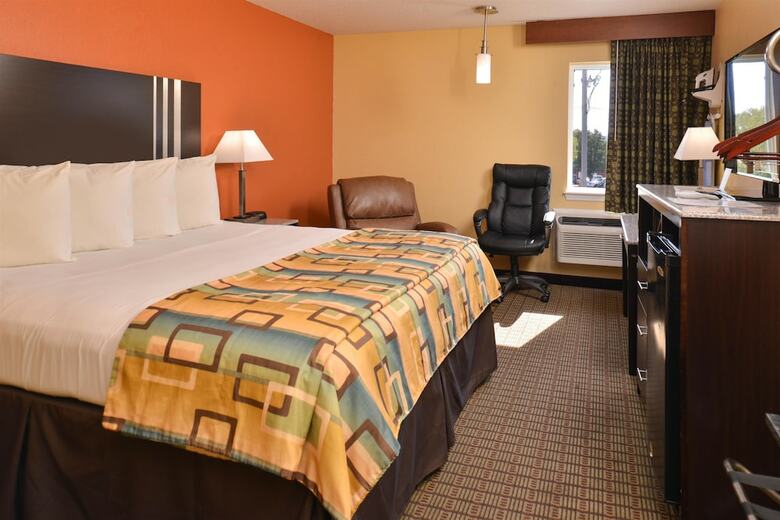 Motel Douglas Inn And Suites