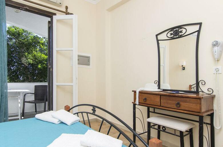 Hotel Holiday Beach Resort