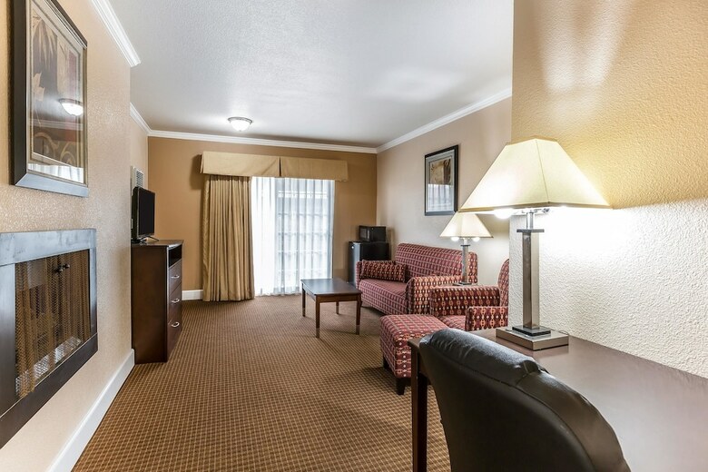 Hotel Quality Inn Near Hearst Castle