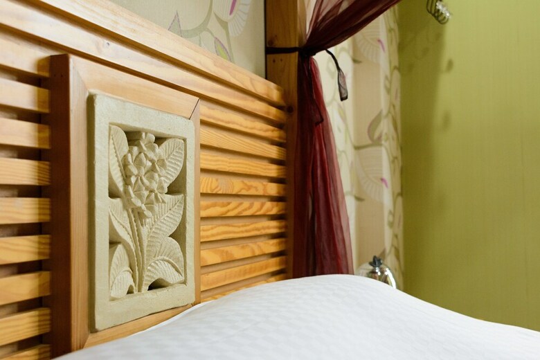 Hotel Owl Castle Bed And Breakfast