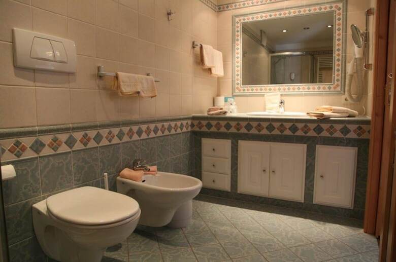 Hotel Mirabel