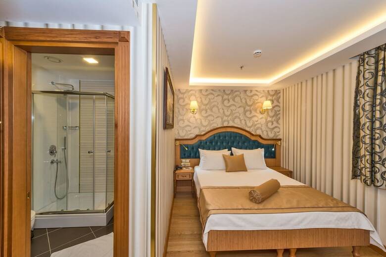 Aprilis Gold Hotel