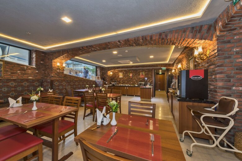 Aprilis Gold Hotel