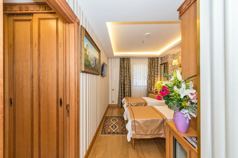 Aprilis Gold Hotel
