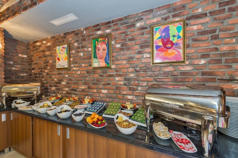 Aprilis Gold Hotel