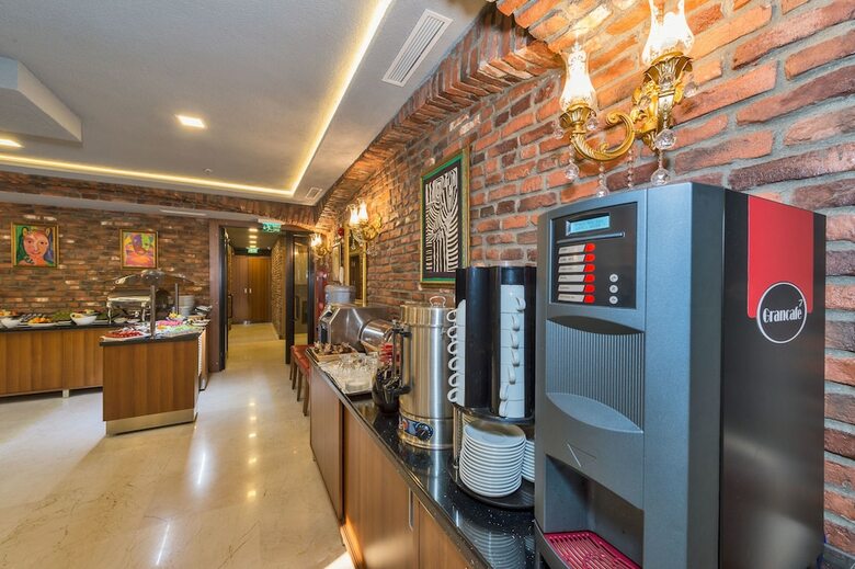 Aprilis Gold Hotel