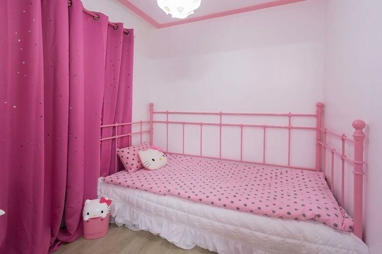 Hotel Nanu Guesthouse Pink Female Only