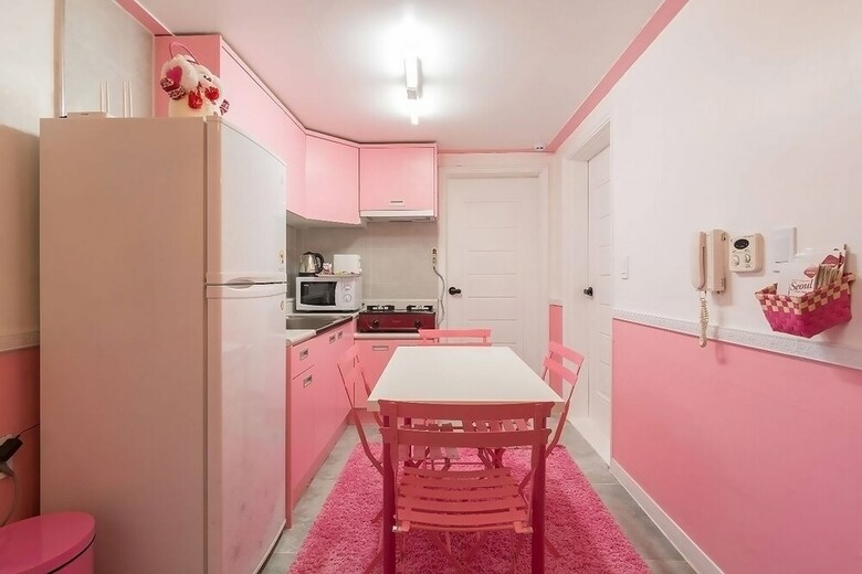 Hotel Nanu Guesthouse Pink Female Only