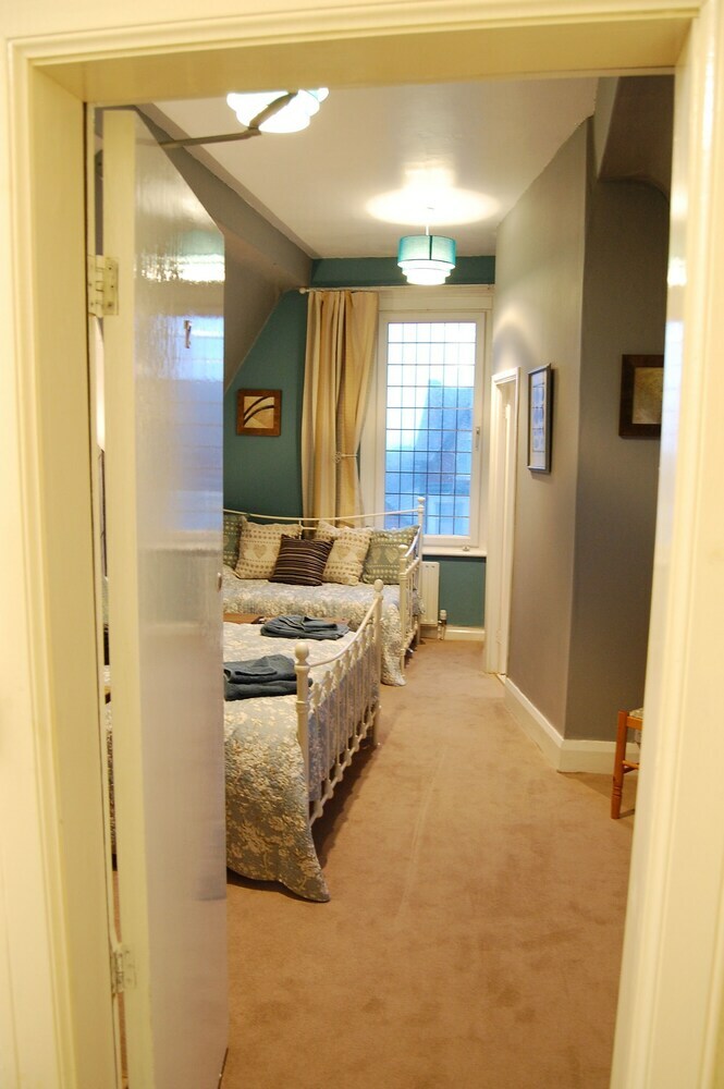 Bed & Breakfast Ad Astra Guesthouse